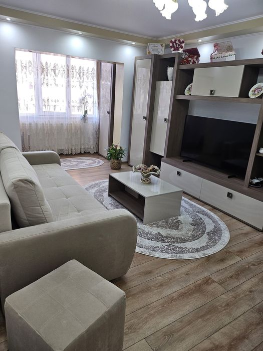 Apartament 4 camere etaj 2