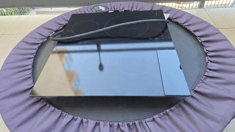 Plita pe inductie Samsung, functionala si in perfecta stare