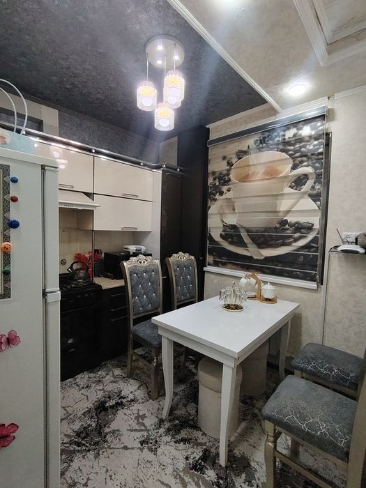 Сотилади Таронада 3 хоналик