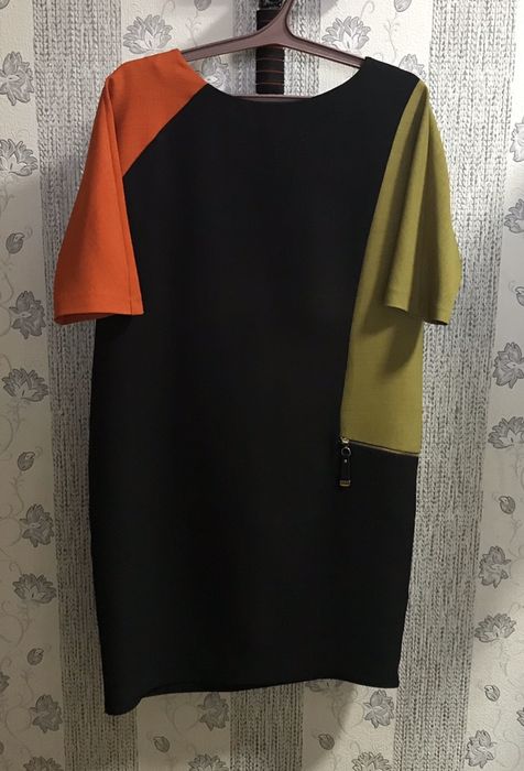 Продам платье 6000