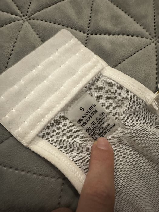 Top cu bretele reglabile