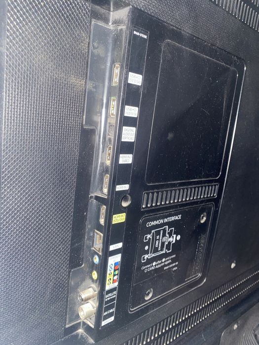 Телевизор смарт Самсунг 109см