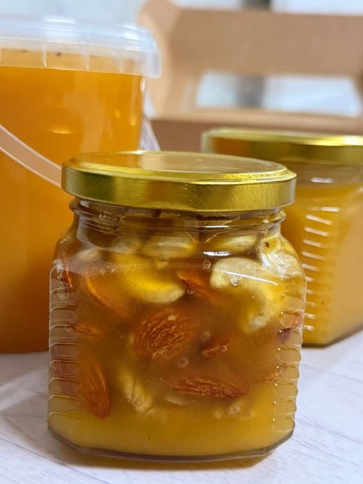 Натуральный мёд.