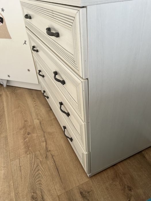 Комод  с зеркалом