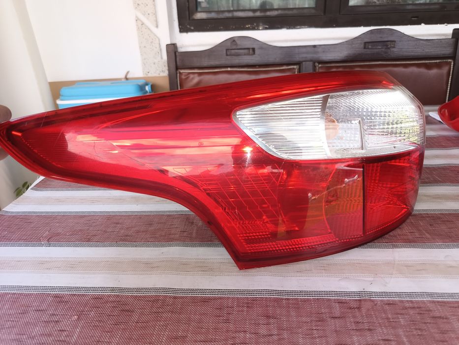 Lampa Stop Spate Stanga Ford Focus Mk3 Wagon / Estate (2011–2015)