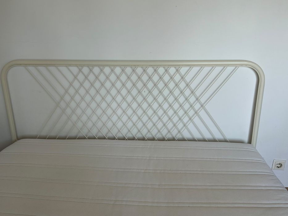 LÖNSET IKEA Pat Dublu de Centru, cu Saltea 160X200 cm