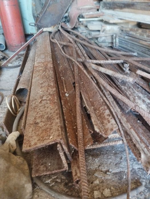 Продам гараж в кааператаве Космос .