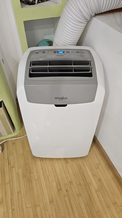 WHIRLPOOL aer conditionat mobil , ideal rulote , birouri , camere mici