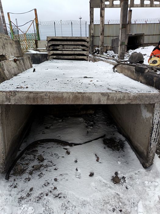 Продам лотки в хорошем сочтоянии