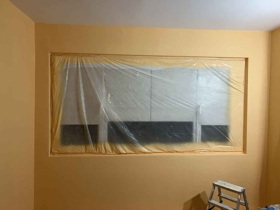 Боядисване с професионална машина .