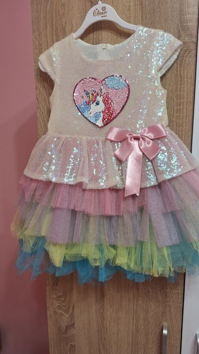 Детска рокля с Еднорог с многоцветен тюл и панделка