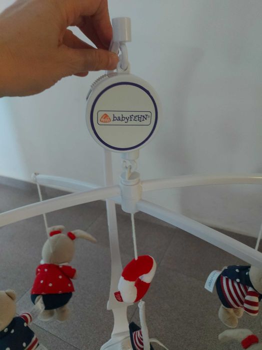 Музикална въртележка за кошара