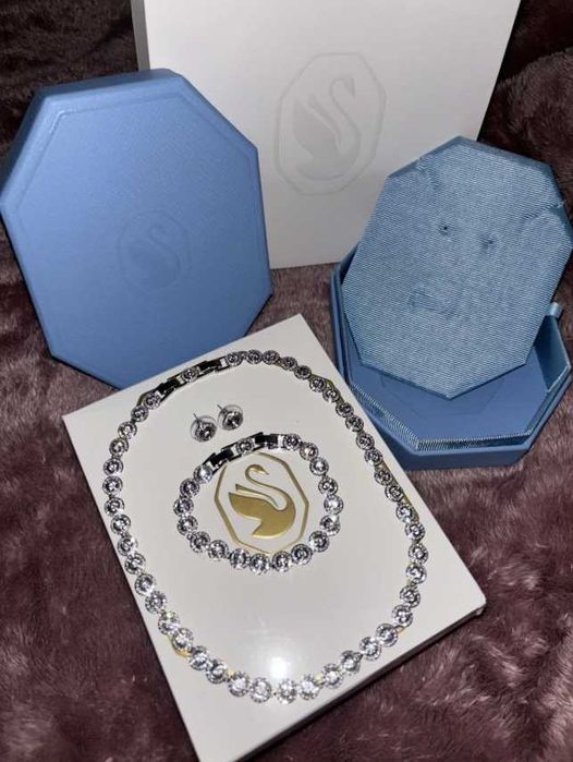 Set Swarovski Angelic Argintiu - Colier/Bratara/Cercei