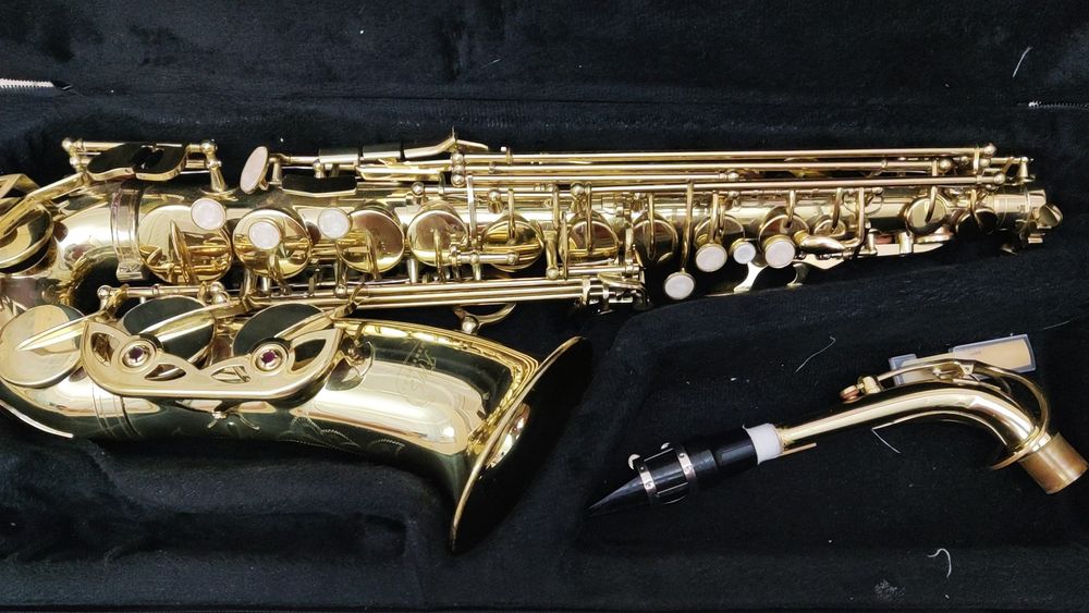Продам саксофон альт армстронг