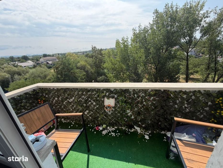 Apartament 3 camere, 71 mp, zona Hotvon