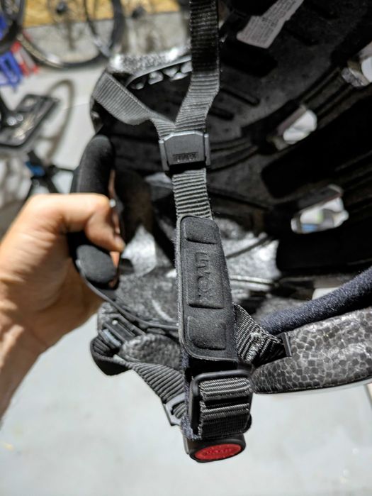 Cască bicicleta skate urban Uvex HLMT 4 – mărime 55-58 cm