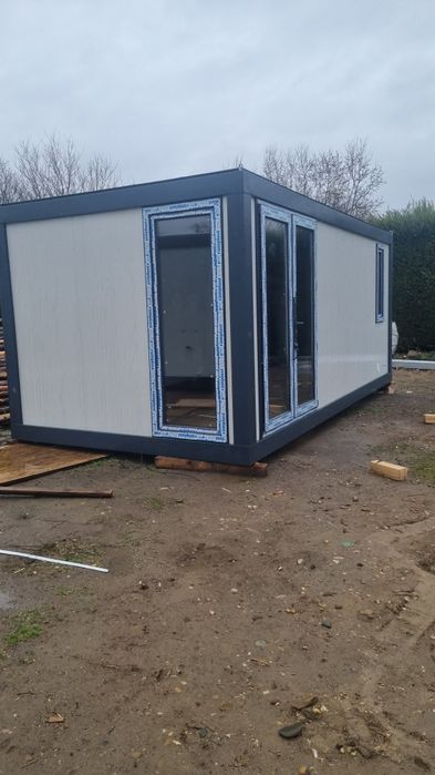 Container containere