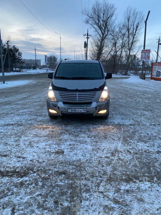 Hyundai Starex 2012 года