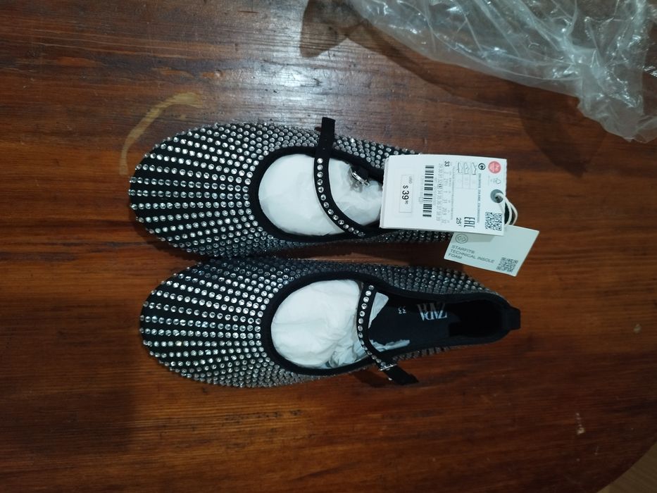 Продам болетки для девочки