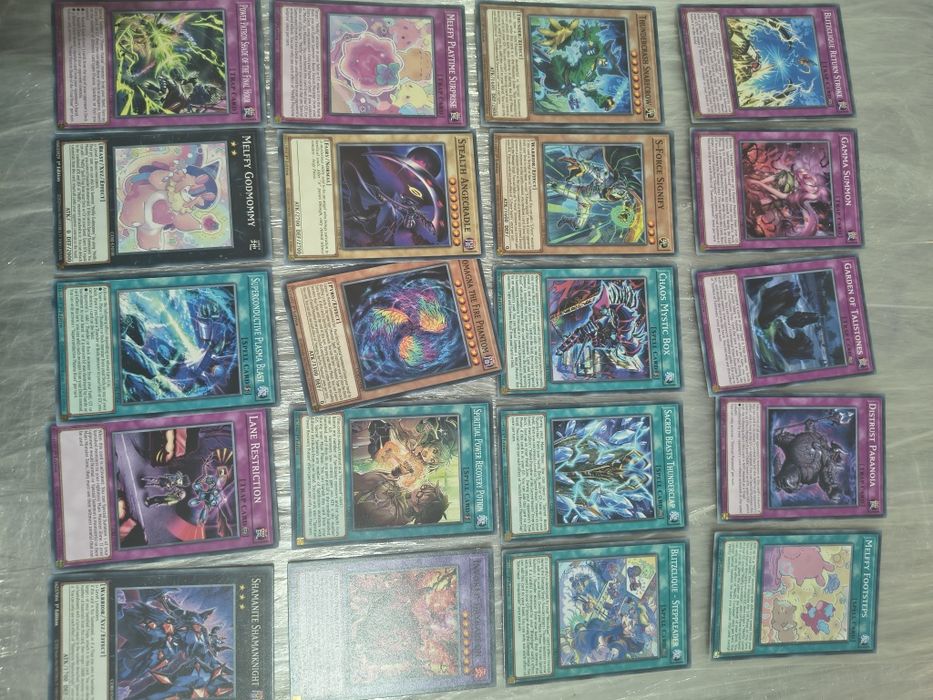 Lot carti yugioh originale , 500 carti.