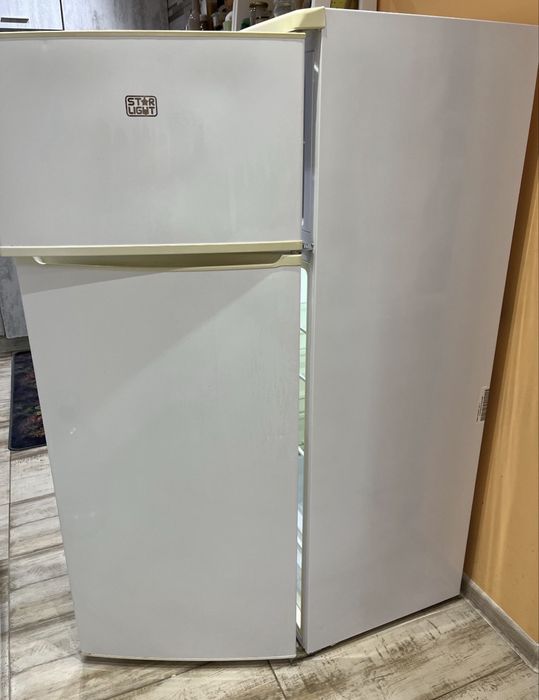 Хладилник  (Фризерче) 80 €