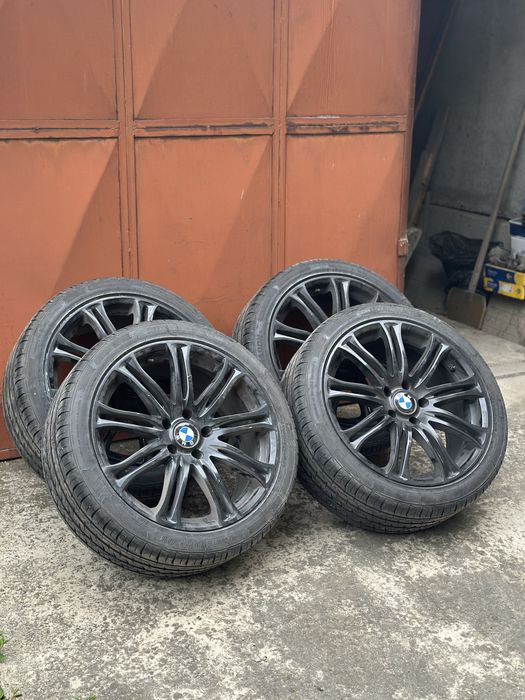 Bmw E61/60,  5 x 120, 19r Style 220 Черни джанти с гуми