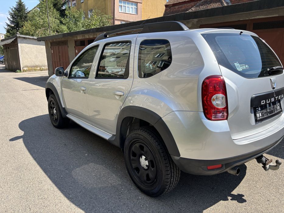 Dacia Duster Laureate 1,6 16 v benzina