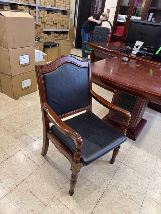 кабинетный стол директора