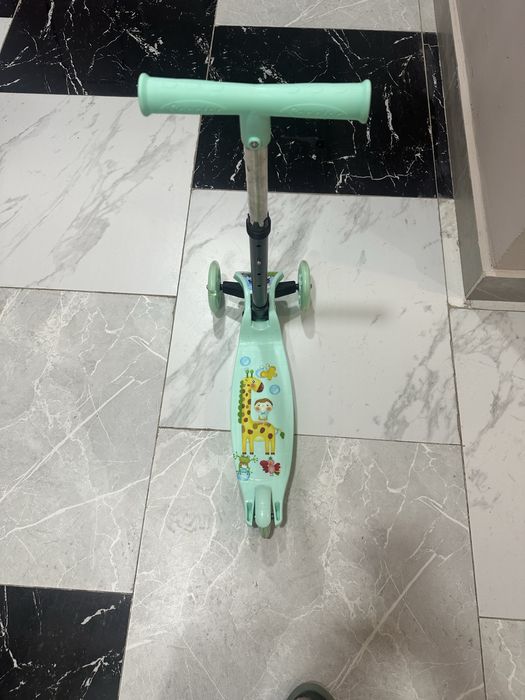 Самокат продам  почти новый