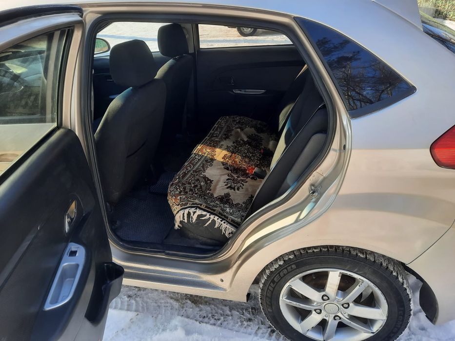 Продам автомобиль    Chery bonus 2012года