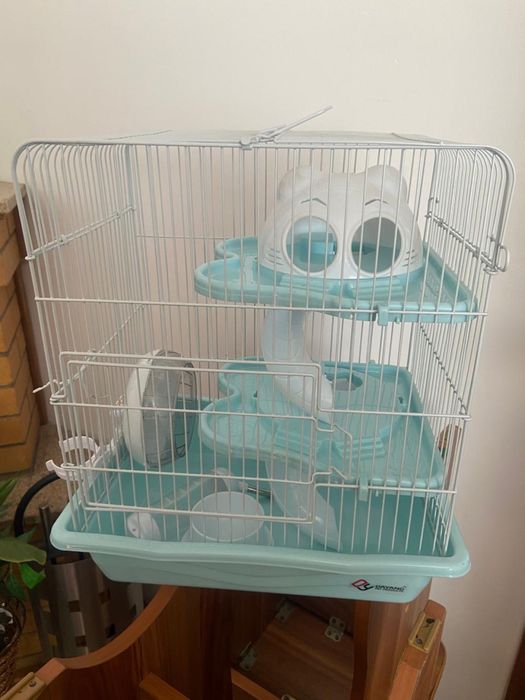 Продается клетка для хомячков