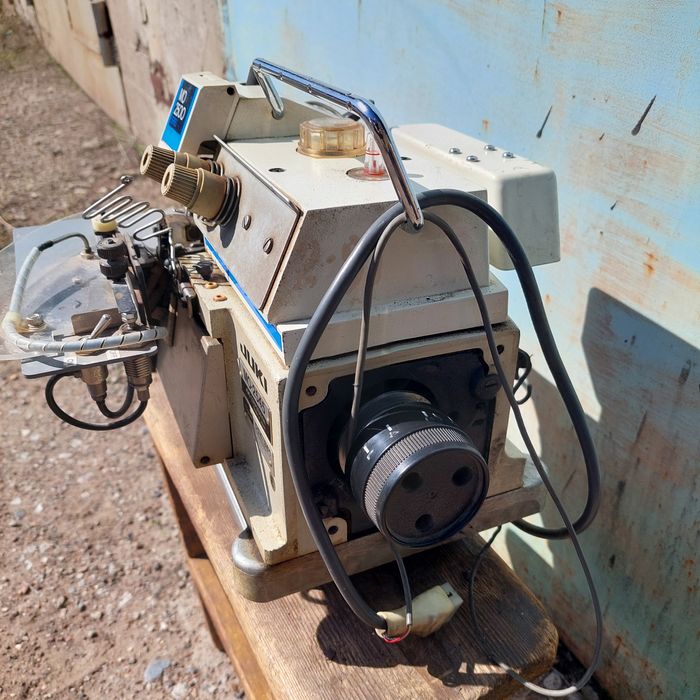 Швейная машинка.