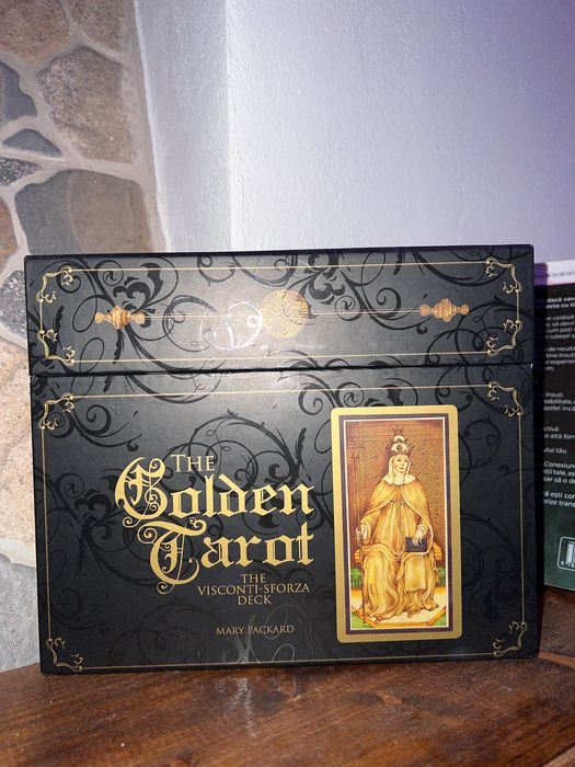 Cărții de tarot golden