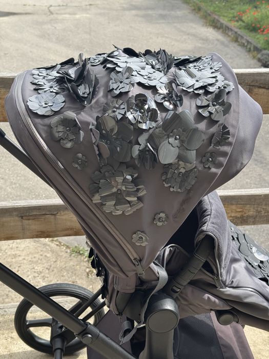 Cybex Priam Simply Flowers Grey 2 în 1