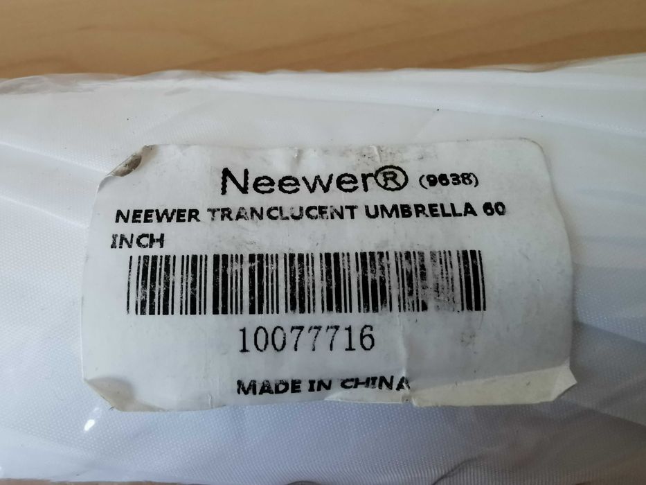 Neewer бял дифузен чадър 150 см, чисто нов и неизползван
