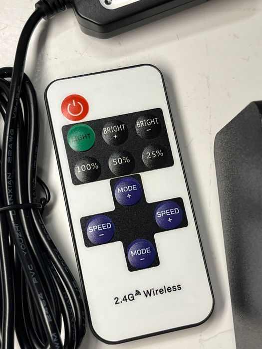 Banda led waterproof siliconica 15m cu bluetooth app pe telefon