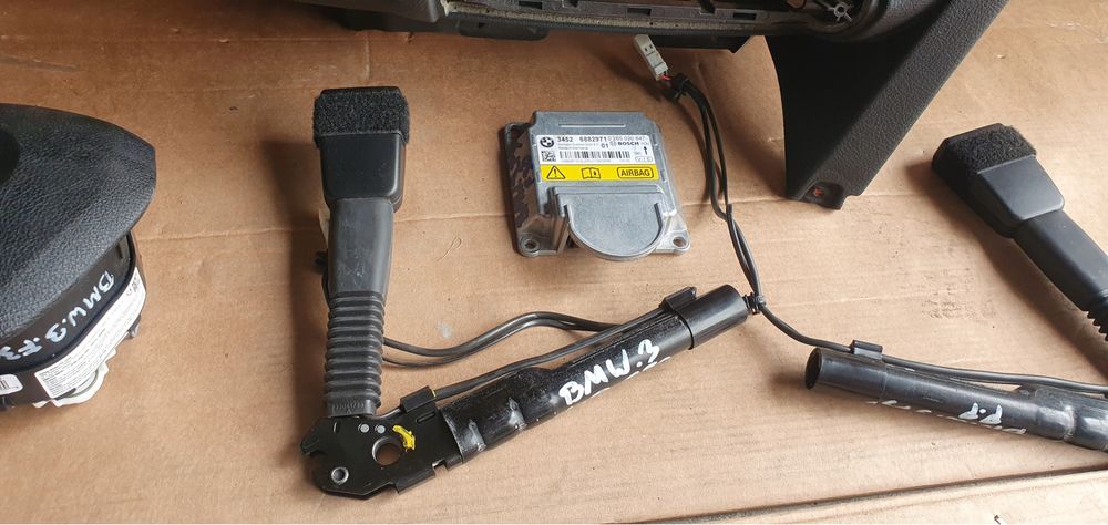 BMW F30 F31 F32 F33 F34 F36 БЕЗ HUD Арматурно табло с AirBag