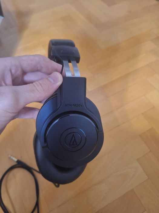Audio Tehnica ATH-M20x casti audio profesionale