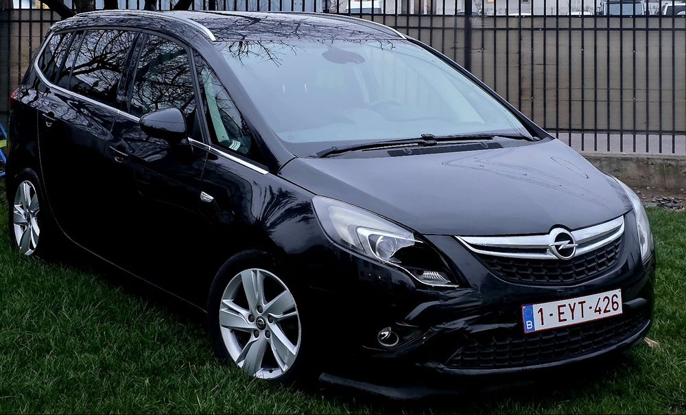 Opel Zafira 7 locuri an 2016