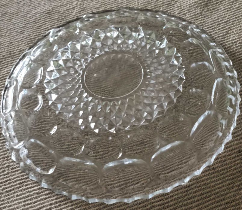 Ордьоври, чаши и прибори