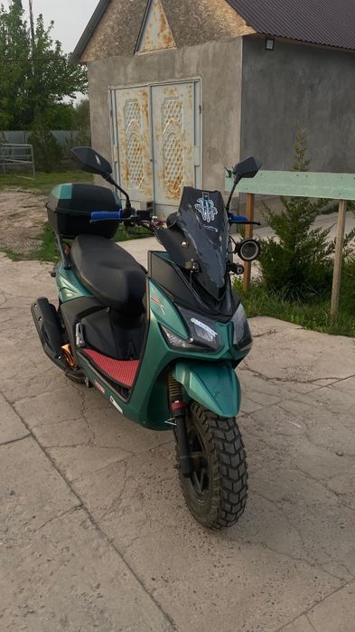 Мопеды, скутеры/ транспорт