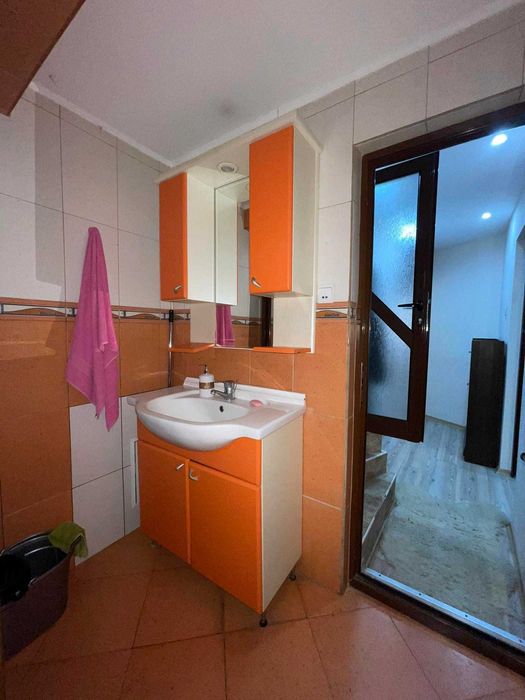 Дава се под наем Тристаен апартамент в Бургас, Лазур - 100 кв.м за 612 € - Снимка #7