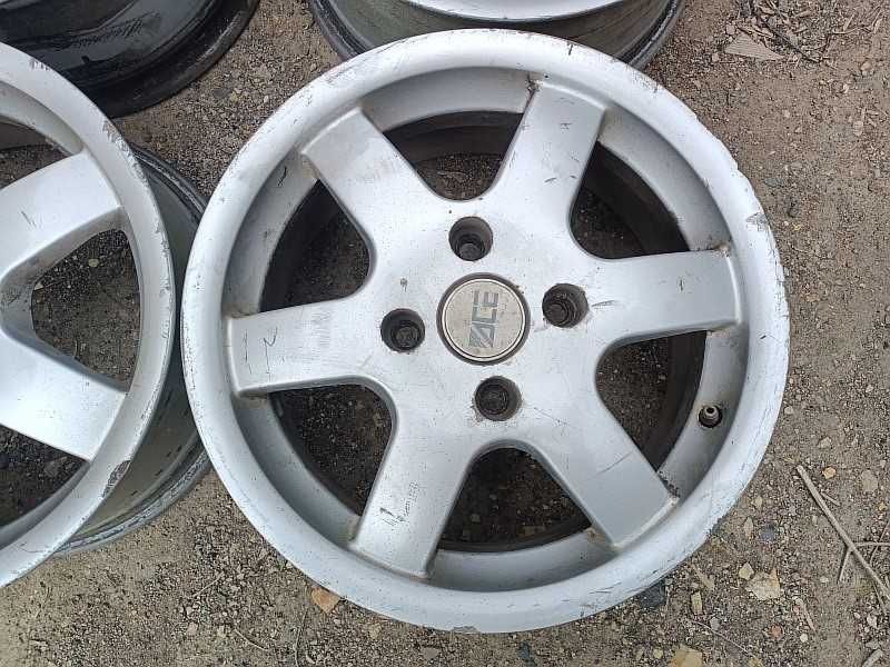 Продам оригинальные легкосплавные диски на Mitsubishi