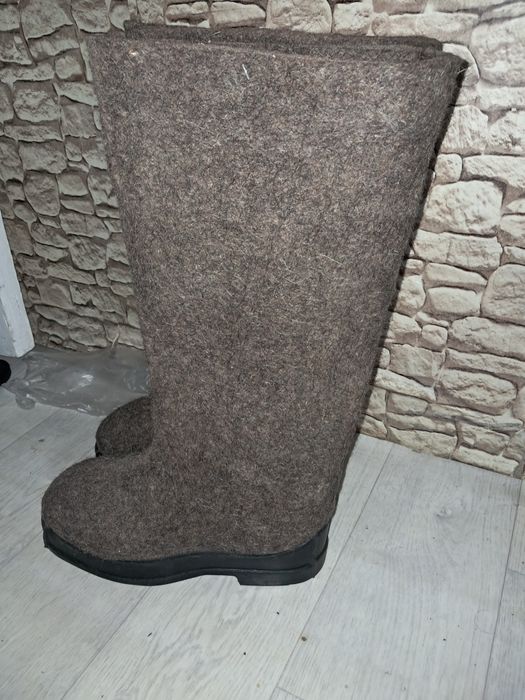 Продам валенки размер 30