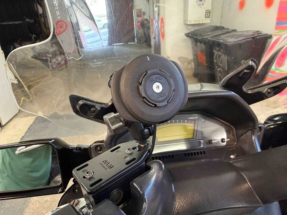 Maxi Scuter Suzuki Burgman 650 Executive ABS 2005 – 68.000 km