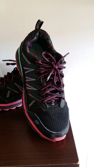 Fila, încălțăminte sport mărimea 37 stare foarte bună. Preț 60.