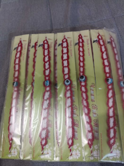 Мартеници, ниски цени. Борса на едро. Миксове в пакети.