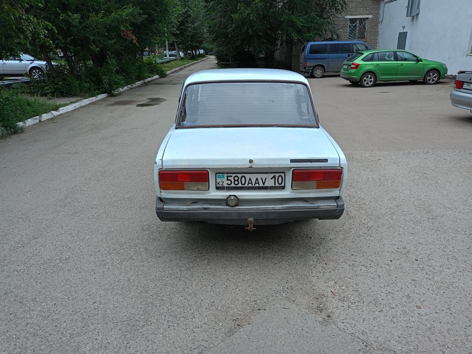 Продам ваз 2107 год выпуска 1999.