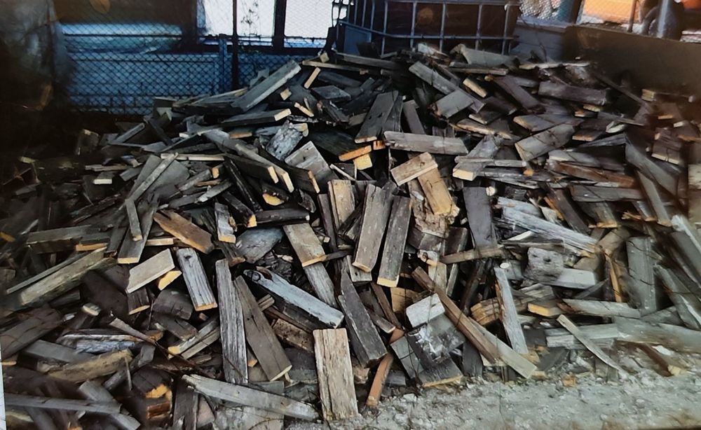 Vând lemne foc uscate