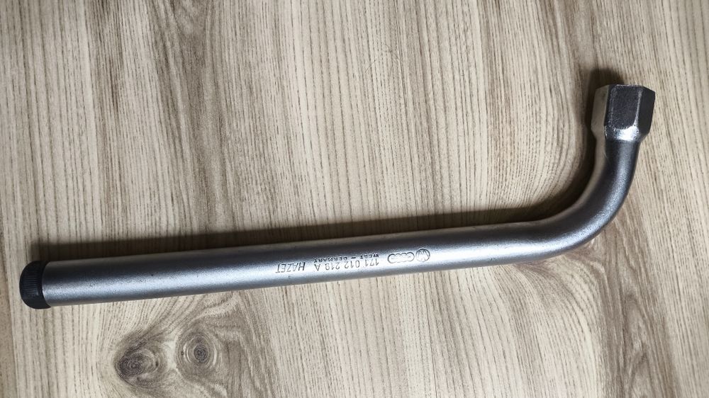 Ключове за болтове за захващане на джанти